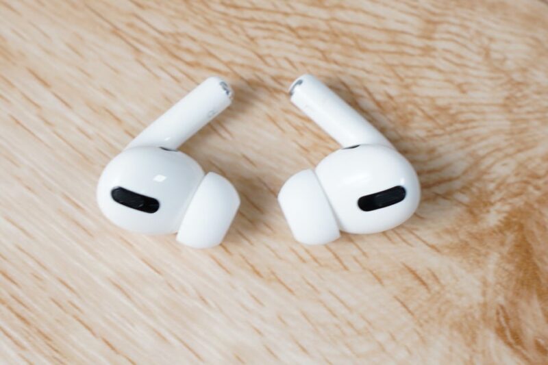 【AirPods Pro レビュー】音質悪い?耳痛い?Apple新作を徹底チェック!! | さぶろぐ