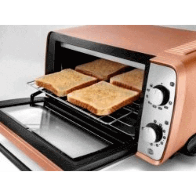 EOI407J_TOAST_1 デロンギ トースターはトーストとしてはもちろん、じっくり火を通す本格オーブン料理やお菓子にも使えます。